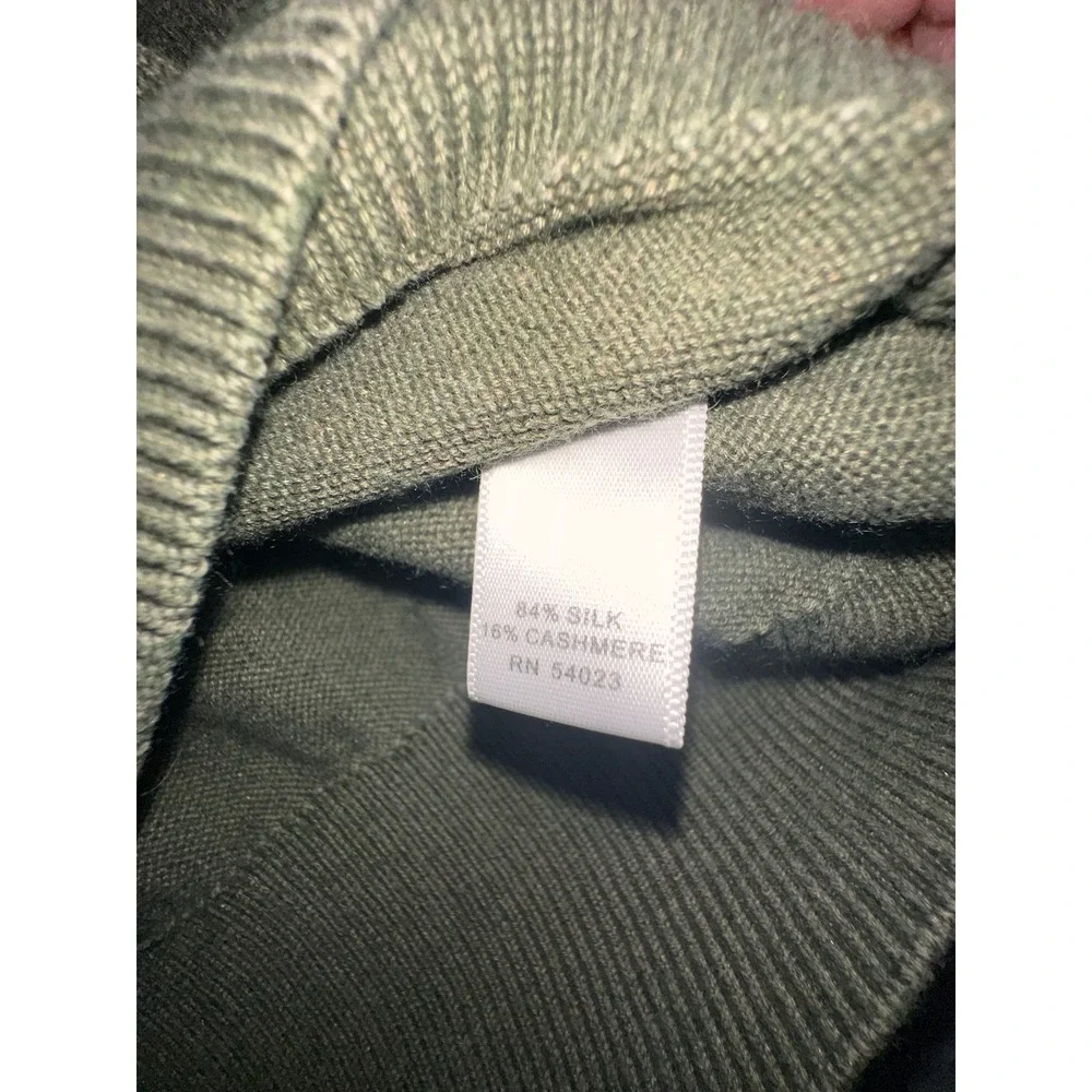 Banana Republic Silk Cashmere VNeck Sweater Mens Large Olive Green Knit Pullover